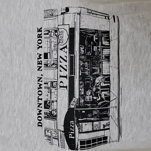 H&M Divided Size L Gray Black Downtown New York Pizza Graphic Tee NWOT - Picture 2 of 11
